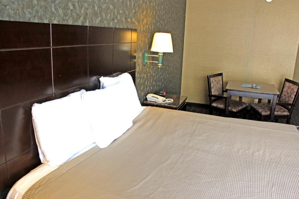King Room interior